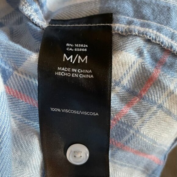 Woman's  Soft Plaid Flannel Button Down Size Medium - Picture 14 of 15
